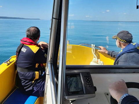 Coast Guard Sandy Straits volunteers